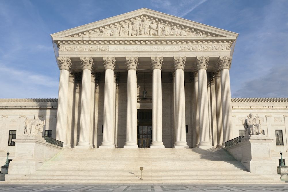 O que significa a decisão da Suprema Corte sobre o TPS para quem possui status de residência em Massachusetts por meio do Haiti ou da Síria