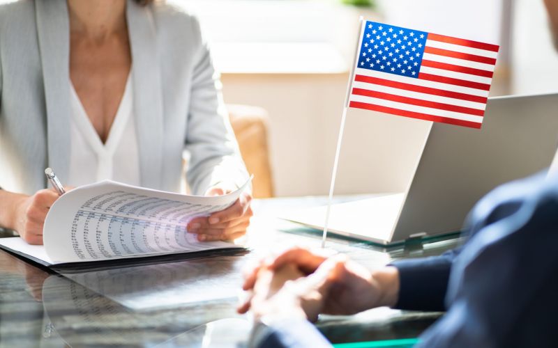 C&oacute;mo conseguir un abogado de inmigraci&oacute;n gratuito