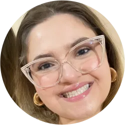 Carolina Trindade - Paralegal